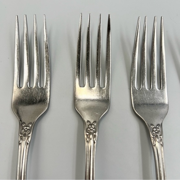 Vintage Oneida WMA Rogers Huntington Stainless Flatware Dinner Fork Set of 5 - Picture 4 of 10